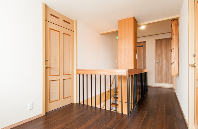 エン・ジュ（2階廊下）